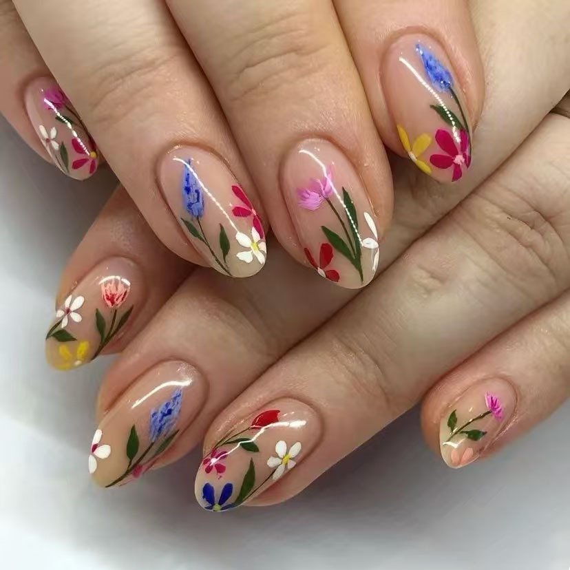 Nail Art Aesthetic - 24 個シンプルなアーモンドネイルのヒント新鮮なカラフルなフラワーデザイン付け爪ウェアラブルオーバル偽ネイルショートフルカバープレス爪