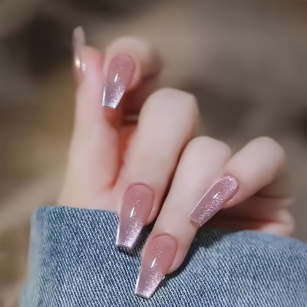 Nail Art Design - 24枚入り キラキラピンクグリッター キャットアイデザイン ロングバレリーナシェイプ 光沢グラデーションつけ爪 ネイルファイル＆ゼリーグルー付き