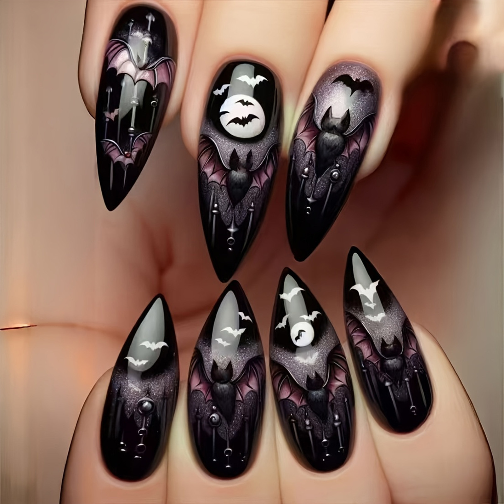 Nail Art Aesthetic - 24枚入り ハロウィン フェイクネイル ブラックアーモンド型 つけ爪 怖いコウモリデザイン