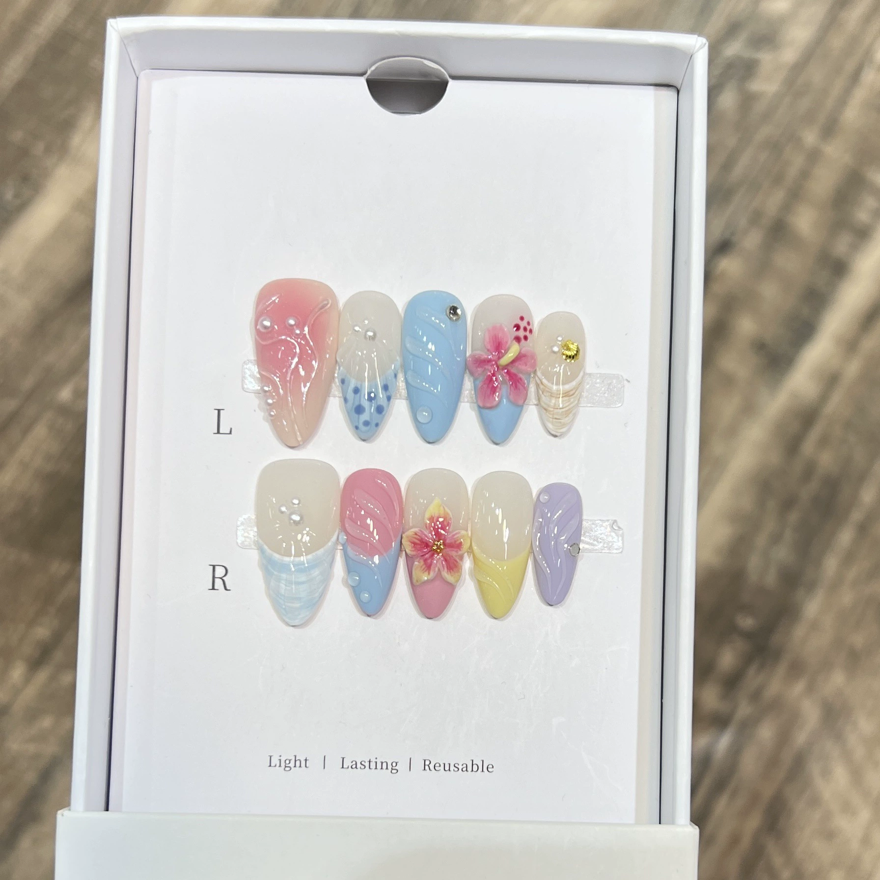 Nail Art Design - 10個入り ミルキーヌード 優しい手作り付け爪 フレンチボウフラワーデザイン 付け爪 ミディアム丈