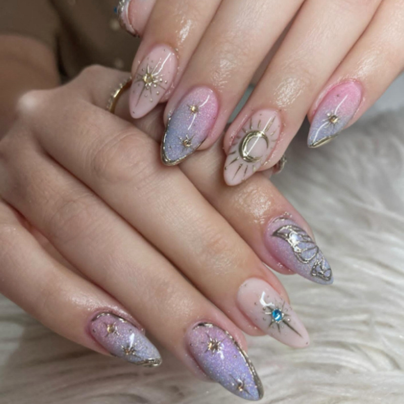 24個入り ゴールドスターライトスティック ネイルアート グ - Nail Art Aesthetic のレビューと価格
