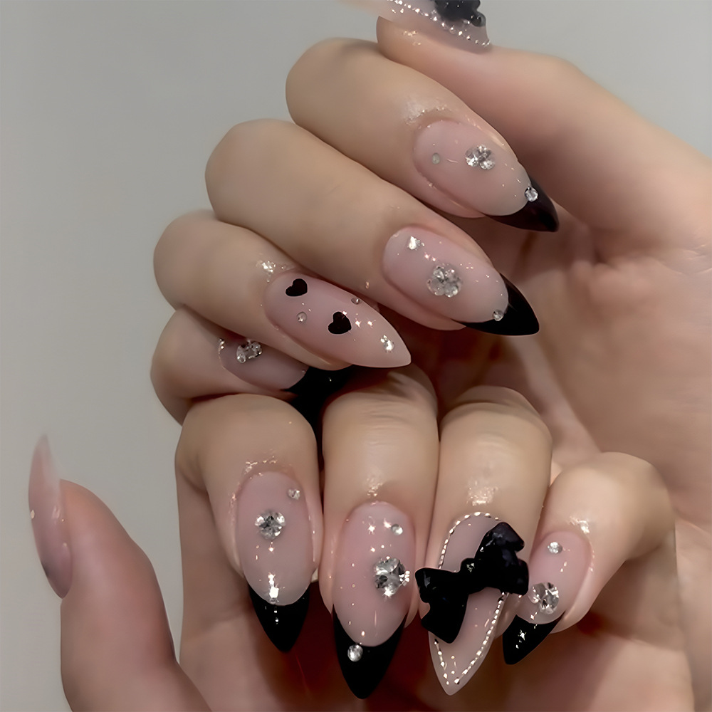 24個入りウェアラブルプレスオンネイルセット グラデーション - Nail Art Design のレビューと価格