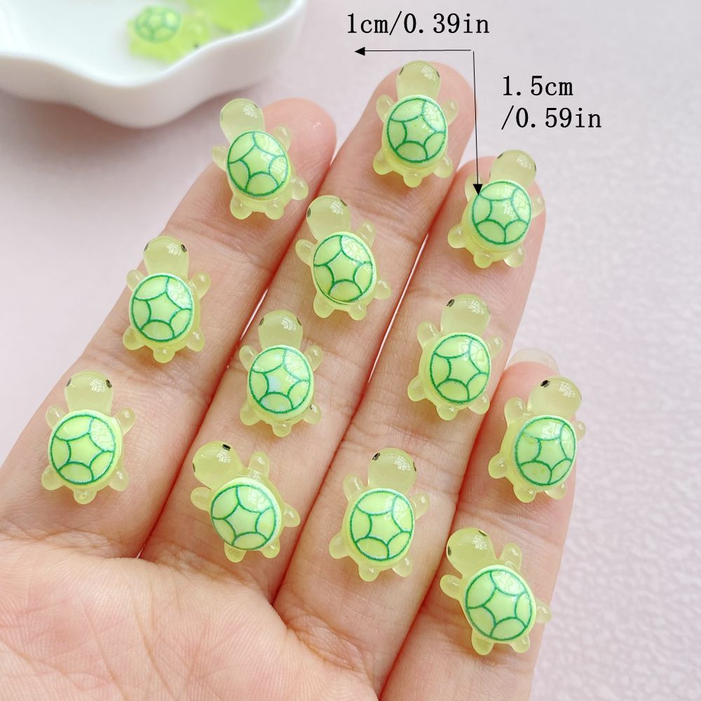 30 個混合ネイルアート樹脂漫画リトルタートルシリーズチャー - Nail Art Motif のレビューと価格