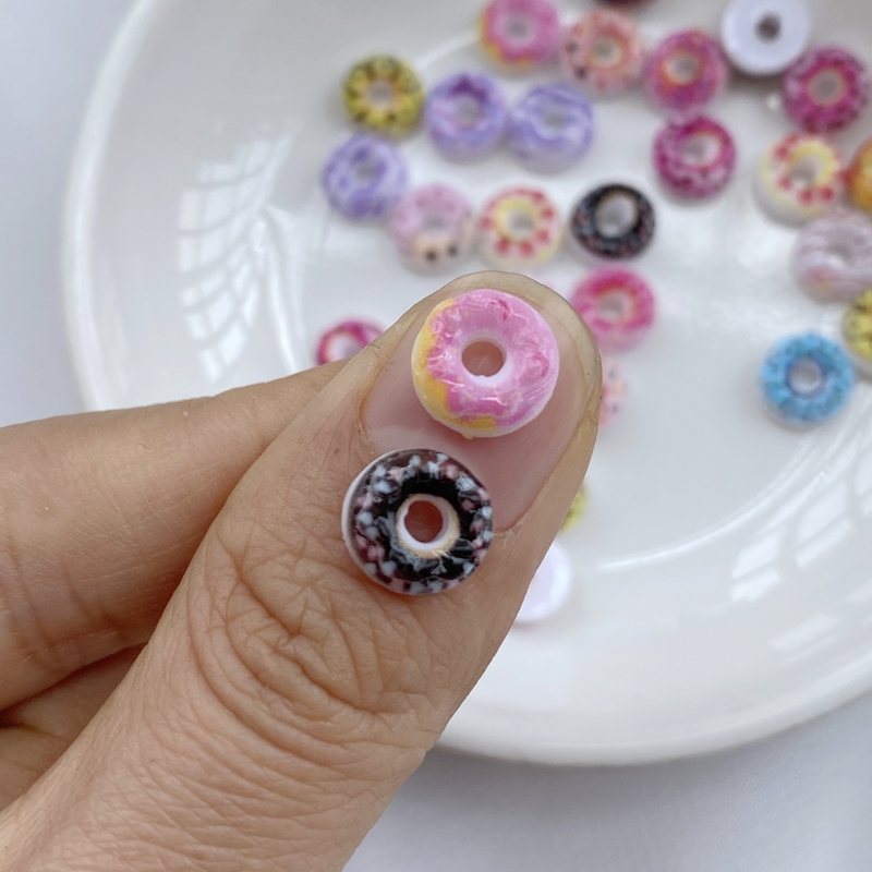 50個入り ネイルアート レジン製 キュートなドーナツシリー - Nail Art Motif のレビューと価格