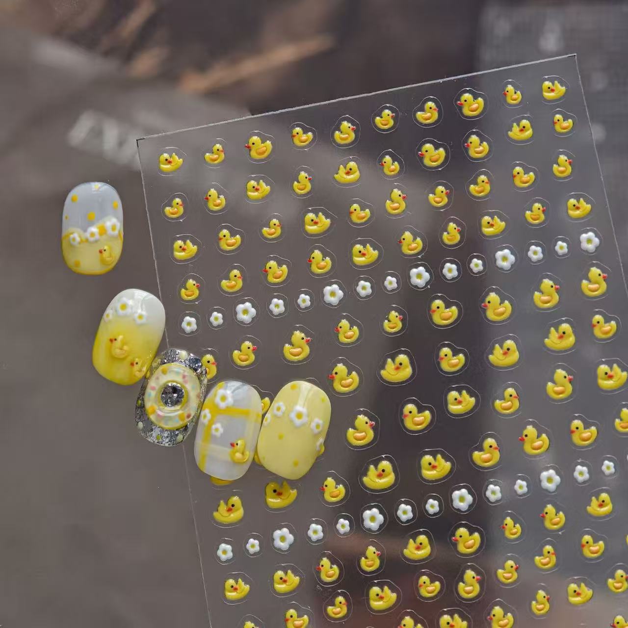 かわいい黄色のアヒルカニネイルステッカー漫画動物デイジー花デ - Nail Art Yellow のレビューと価格