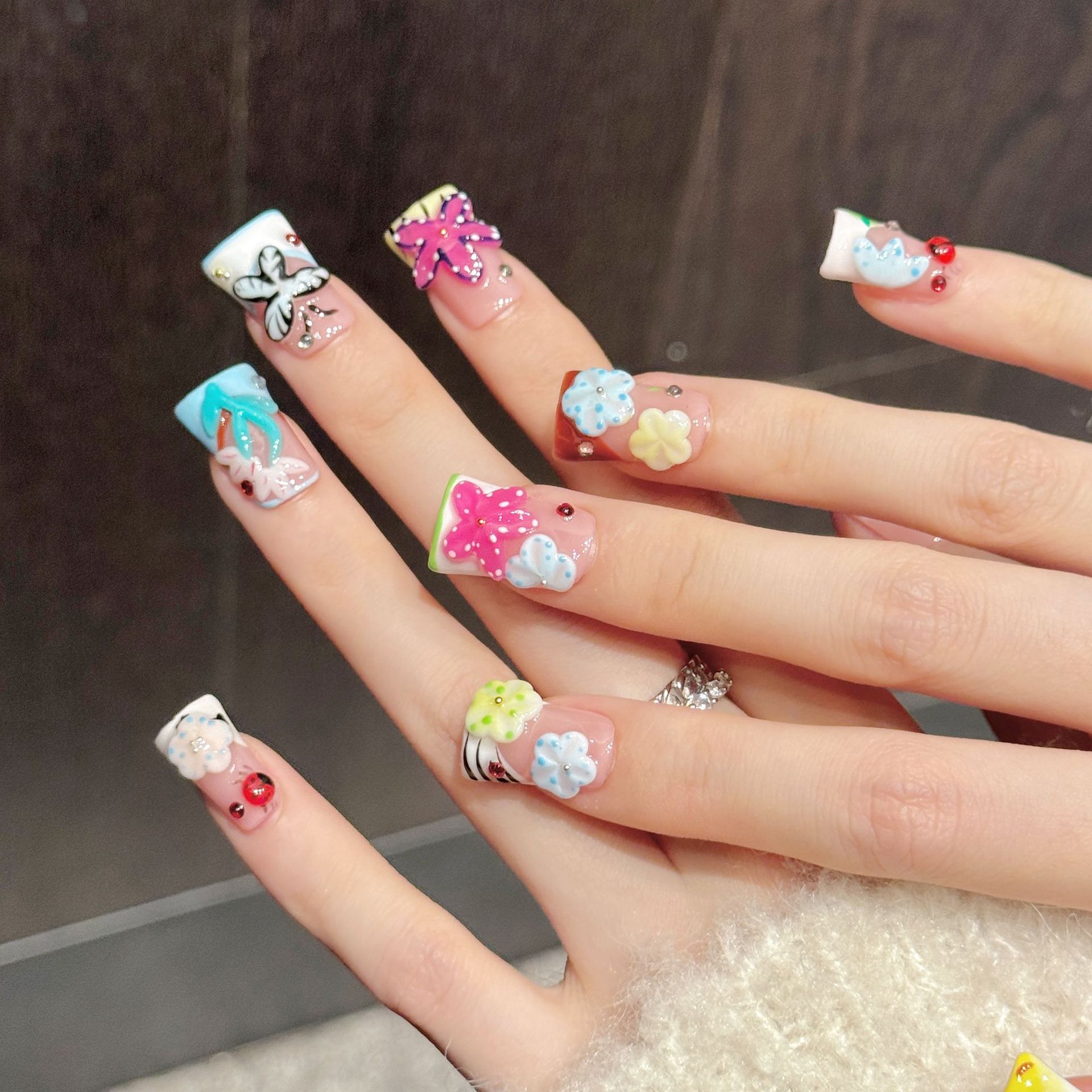 10個入り ダックハンドメイドつけ爪、花蝶の夢、フェスティバ - Nail Art Design のレビューと価格