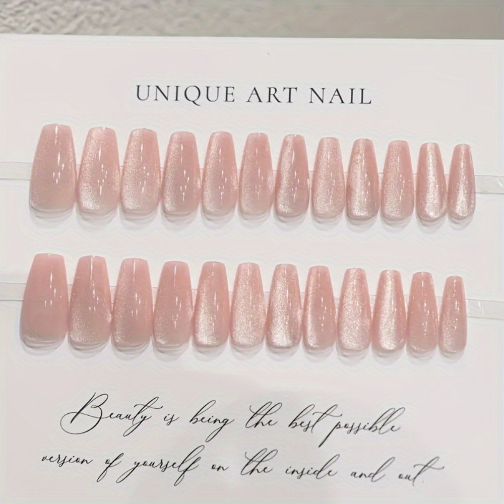 24枚入り キラキラピンクグリッター キャットアイデザイン  - Nail Art Design のレビューと価格